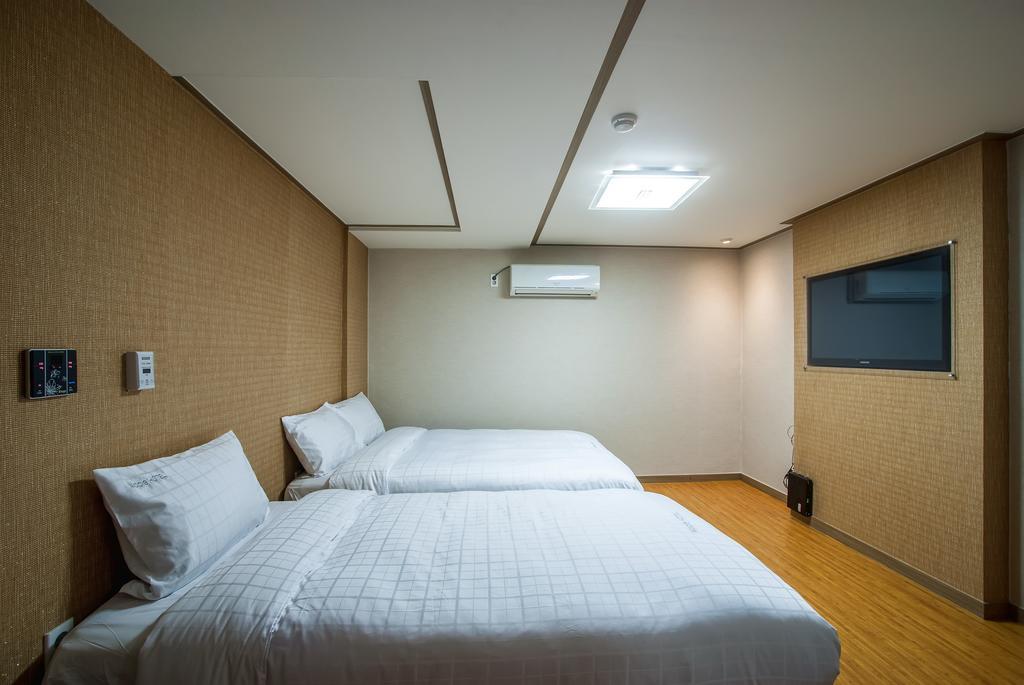 Maple Hotel Jeju Habitación foto